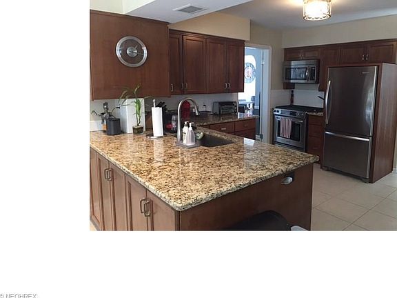 4th image of 21222 Endsley Ave
