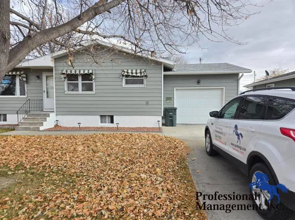 33 N Crestwood Dr, Billings, MT 59102