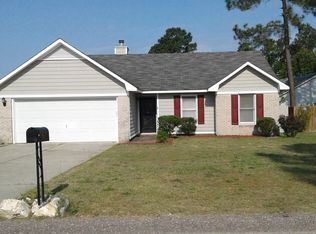 3510 Chaucer Dr, Hope Mills, NC 28348