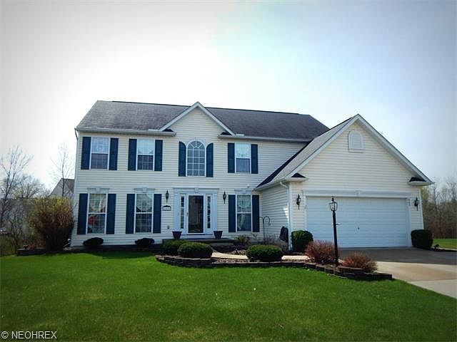 1st image of 642 Brookwood Ct