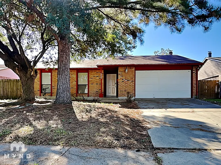 14006 Pinewest Ct — Photo 1