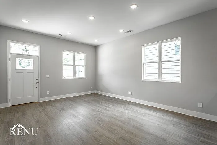 5365 Lynnland Ter — Photo 4