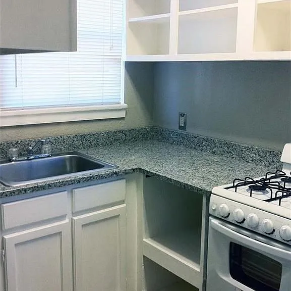 Betty Lou Appartments - 2Bro LLC - SJ — Photo 4