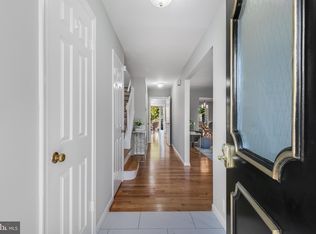 3004 Seven Oaks Pl, Falls Church, VA 22042