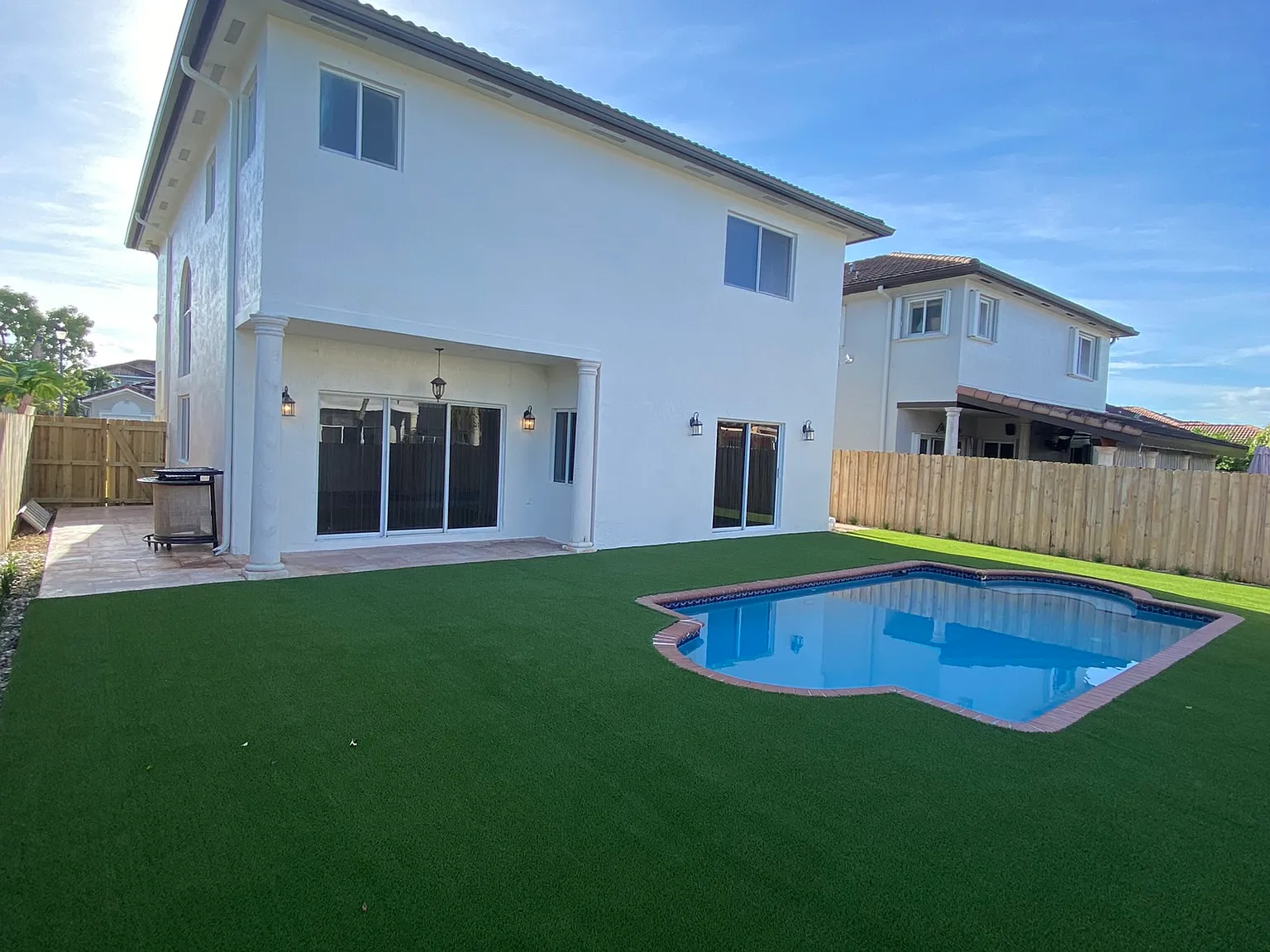 4 bed, 3.5 bath, 2504 sqft, $4,950 — Photo 4