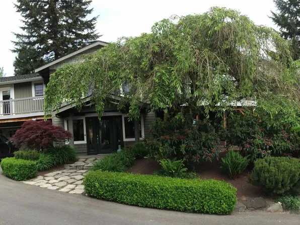 9322 Goodman Ave, Gig Harbor, WA 98332