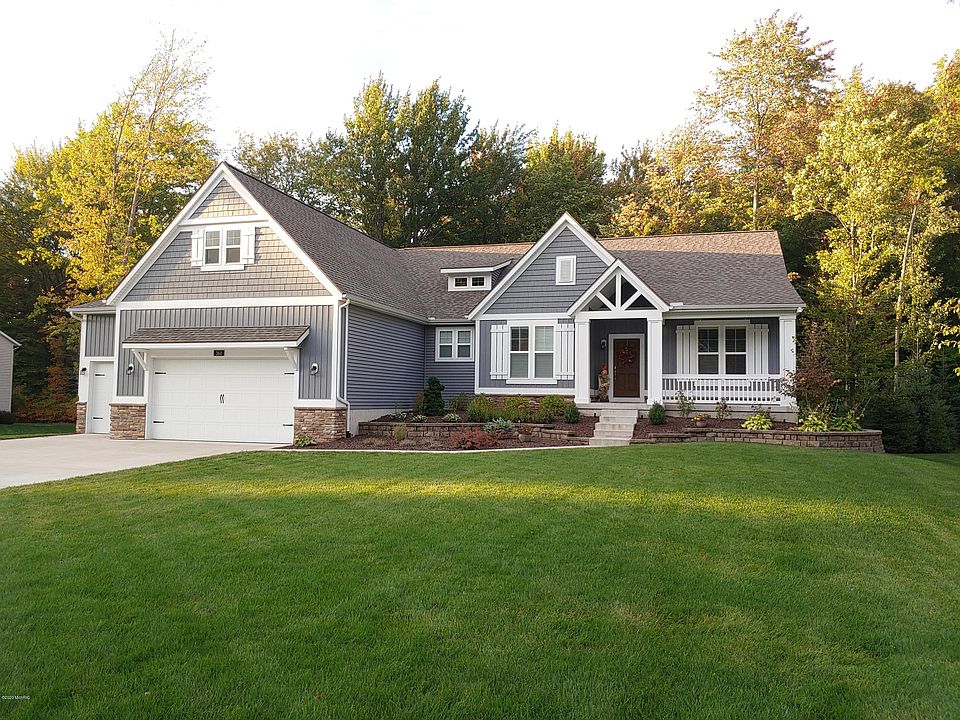 1st image of 360 Silverton Dr