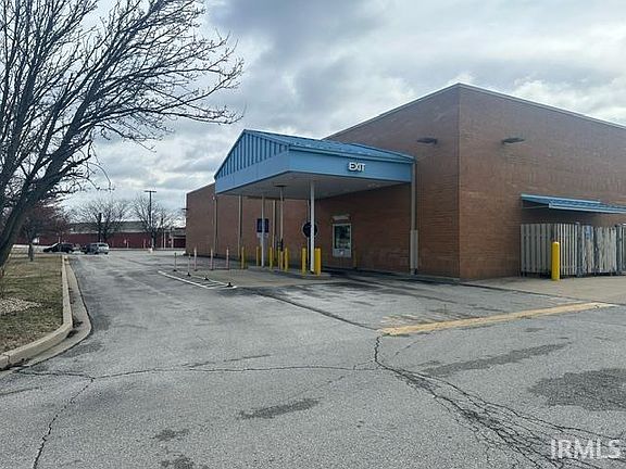 2nd image of 25 Bills Blvd