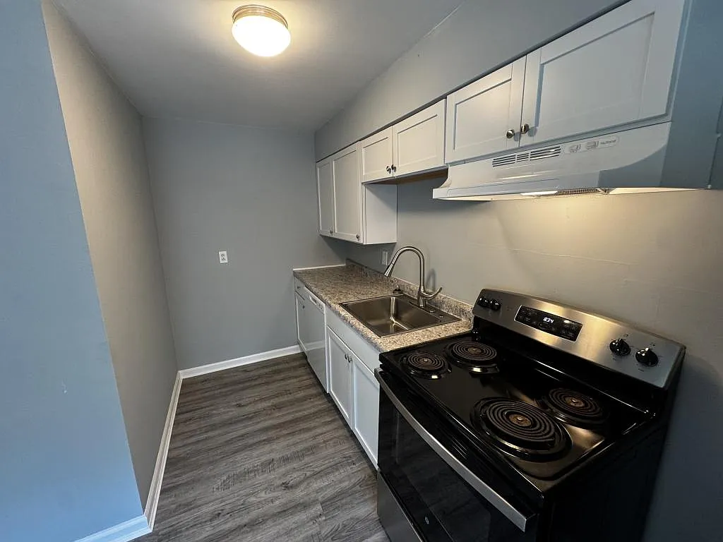 2085 Cosmos Rd — Photo 3