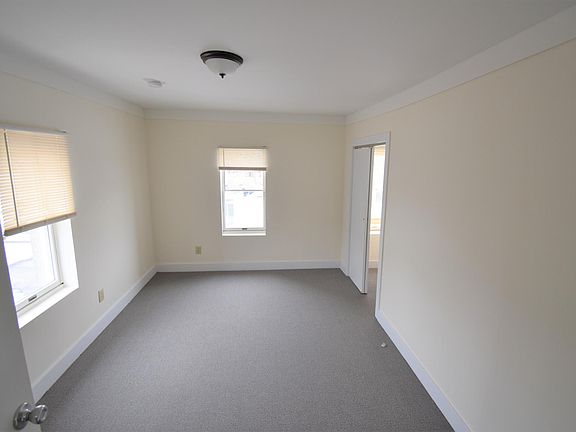 4th image of 226 Main St Floor 2