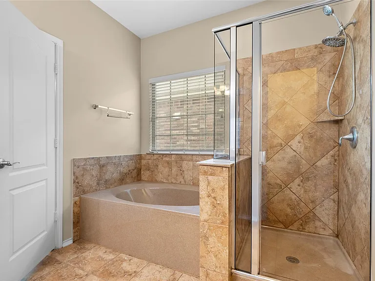 14308 Lake Victor Dr — Photo 15