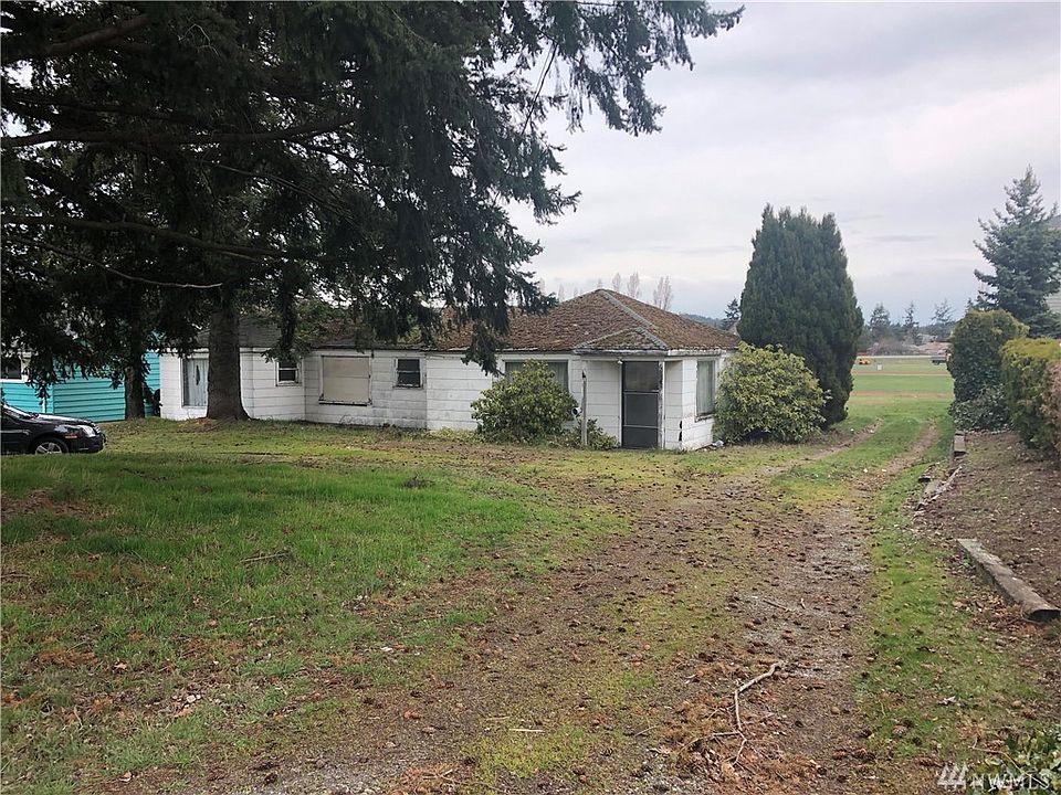 1st image of 694 E Whidbey Ave
