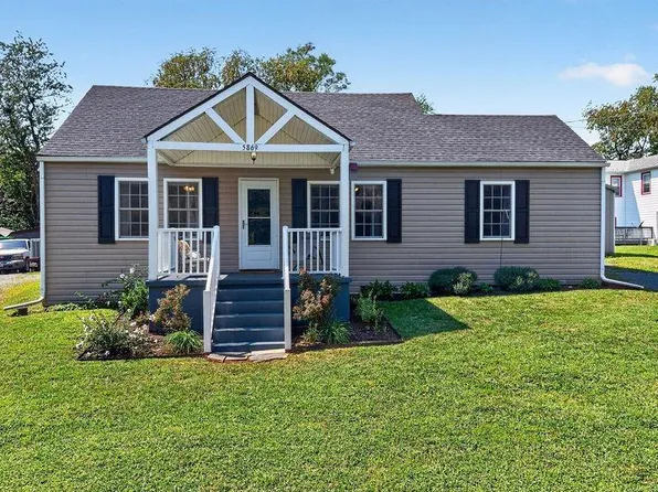 5869 McComb St, Crozet, VA 22932