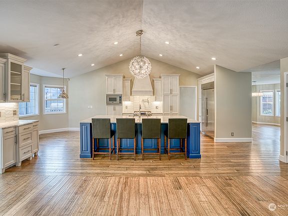 4th image of 707 E Tietan Street