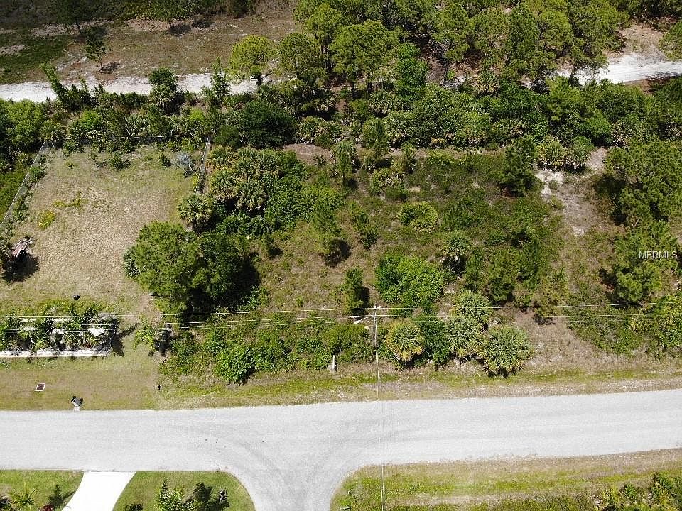 2nd image of 11998 Hernando Rd