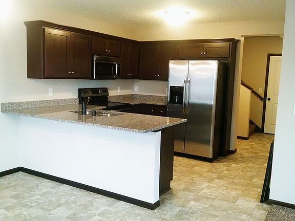 5th image of 1832 139th Ave NW
