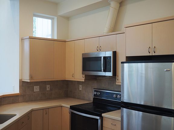 5th image of 521 7th Ave APT 405