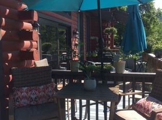 671 Hawthorne Valley Dr #4, Slatyfork, WV 26291