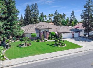 3400 McKee Rd, Bakersfield, CA 93313