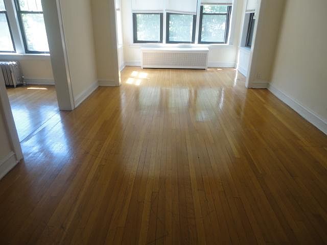 1st image of 3929 N Keeler Ave APT 3N