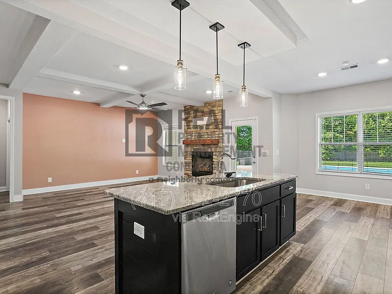 338 Crusaw Dr — Photo 14