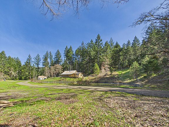 3rd image of 140 Old Bluff Rd