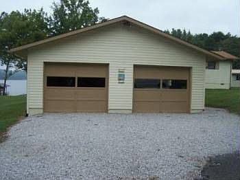 3rd image of 117 Lakewood Dr