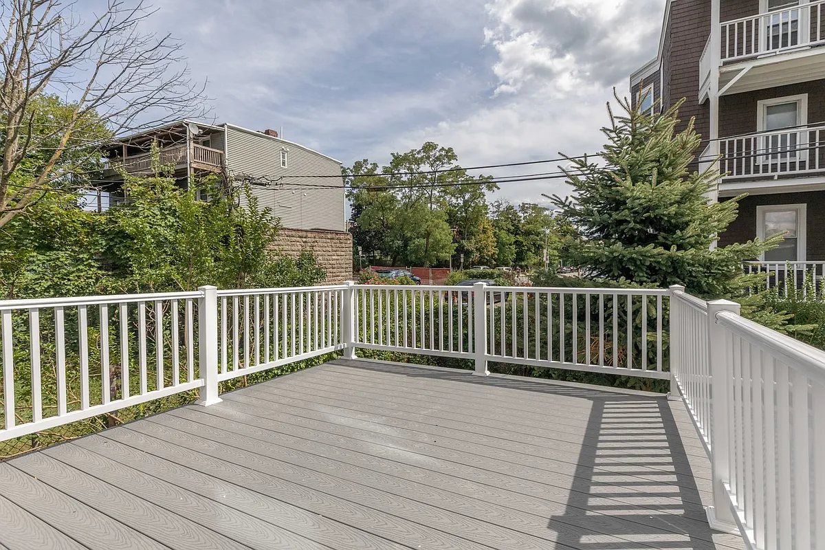 Building Photo - 843 Columbia Rd #1