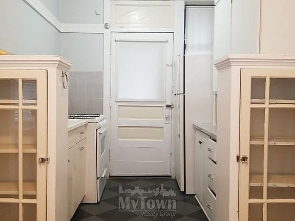 2nd image of 4356 N Bell Ave #J1