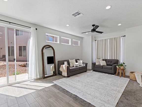 5th image of 438 N Stone Mountain Dr #18