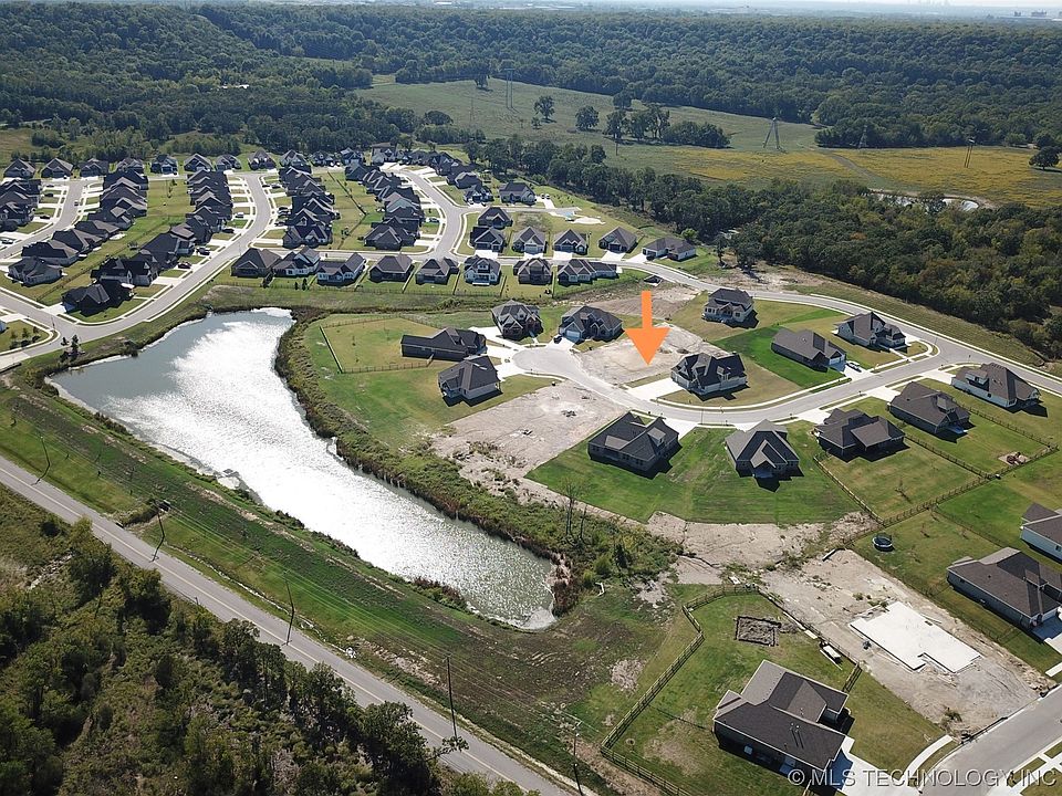 1st image of 19060 E Orchard Cir