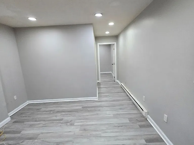 457 Admiral Street — Photo 6