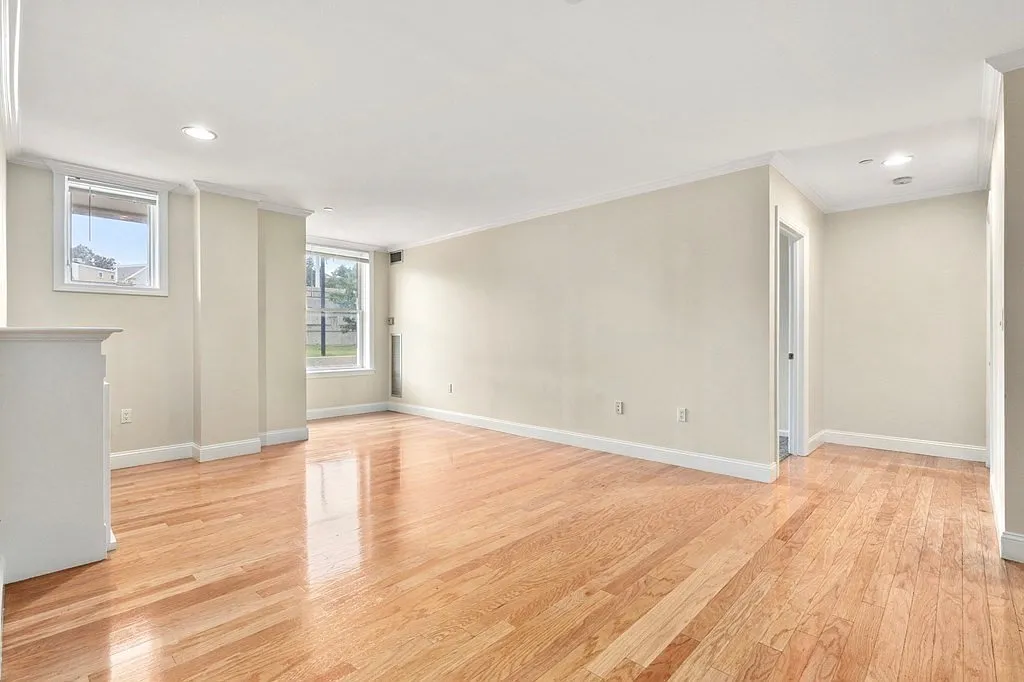 1 bed, 1.5 bath, 763 sqft, $3,250 — Photo 4