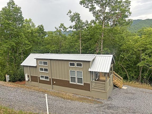 5th image of 486 Kimberly Ln
