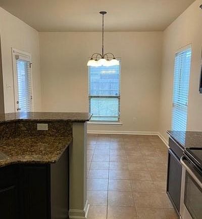 5th image of 408 Saratoga Ct