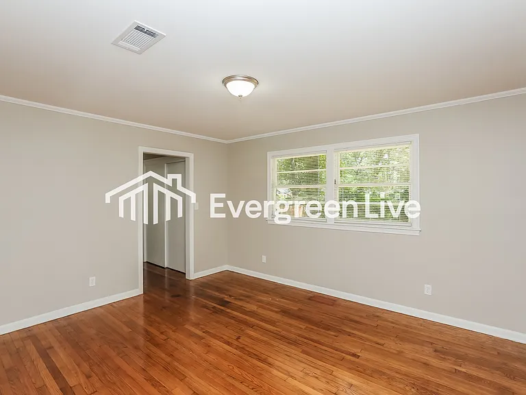 5538 Pine Lane Dr — Photo 12
