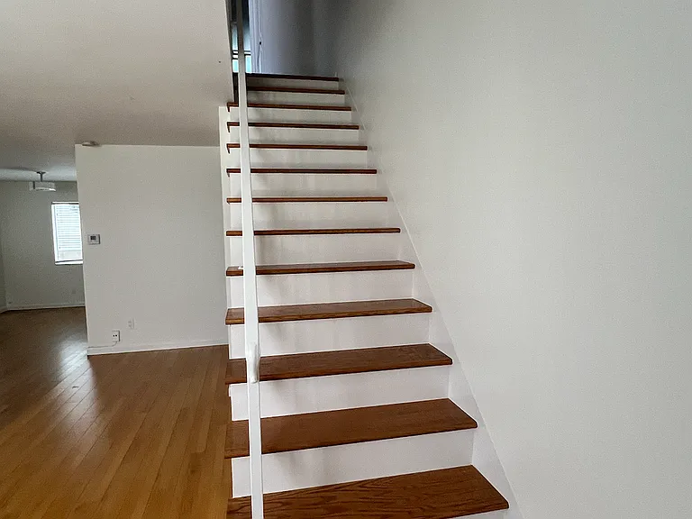 4431 Ocean View Blvd — Photo 4