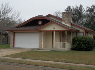 111 Joyce Ln, Victoria, TX 77901