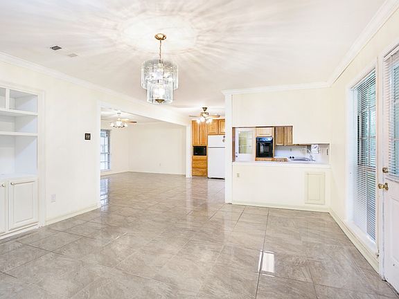 5th image of 10034 Cuyhanga Pkwy
