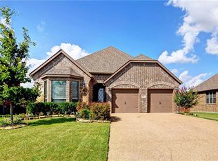 208 Charleston Ln, Fate, TX 75189