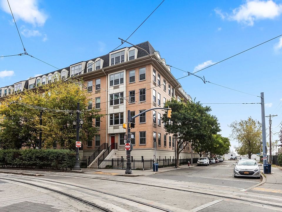 1st image of 149 Essex St APT 4A