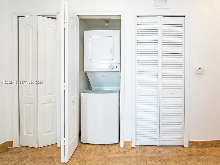 1663 SE 27th Dr #108 — Photo 19