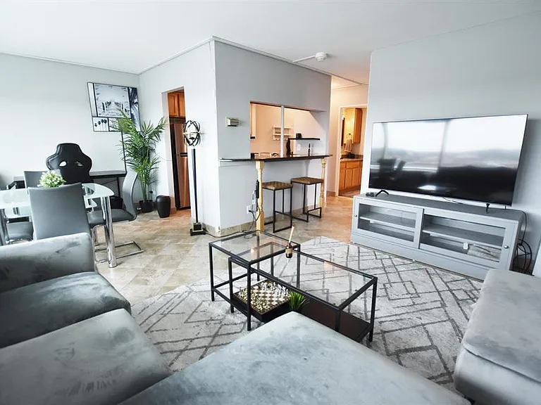 555 E William St #15J — Photo 3
