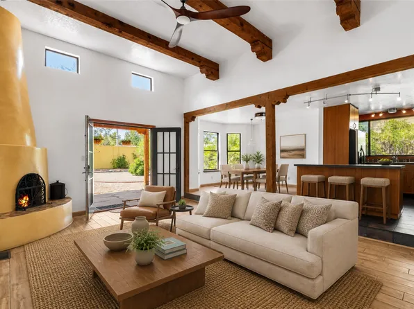 1876 Candela St, Santa Fe, NM 87505