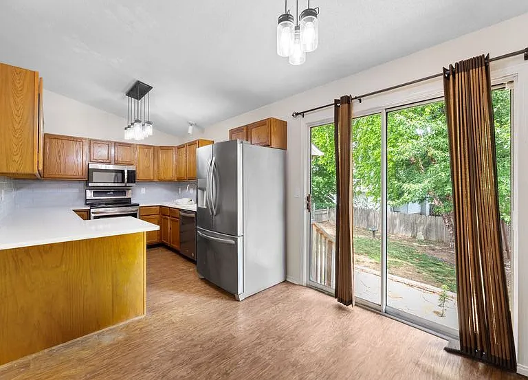 1426 N Rawhide St — Photo 3
