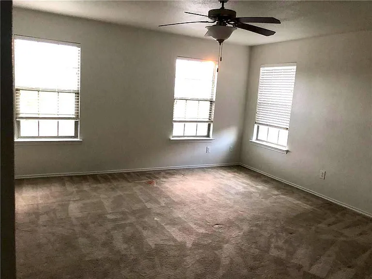 14320 Lake Victor Dr — Photo 17