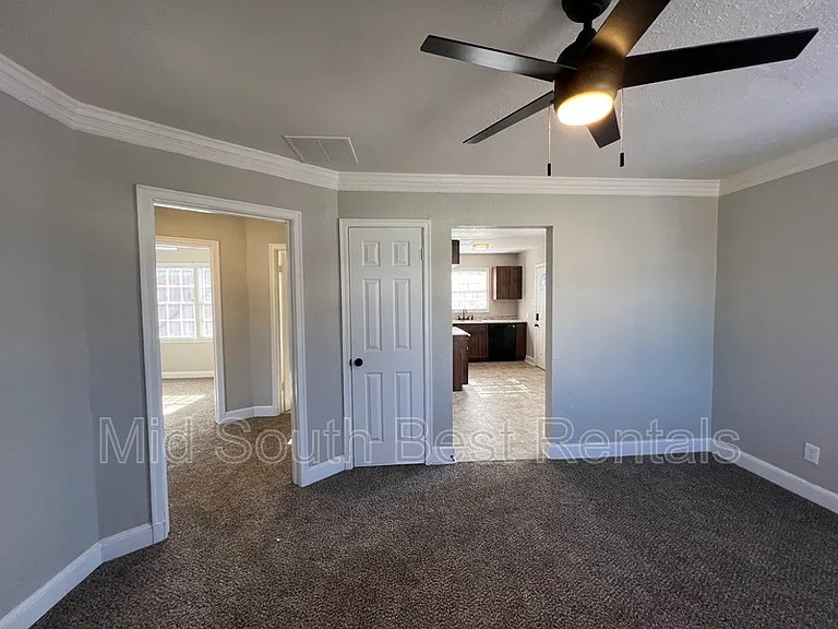 2193 Piedmont Ave — Photo 3