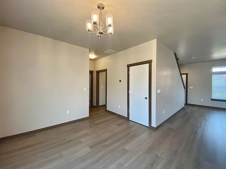 4354 N Donovan Ln — Photo 9