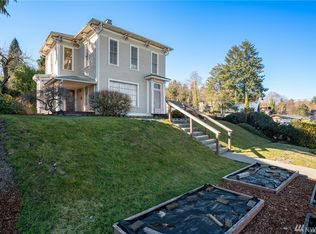 727 W Bay Dr NW, Olympia, WA 98502