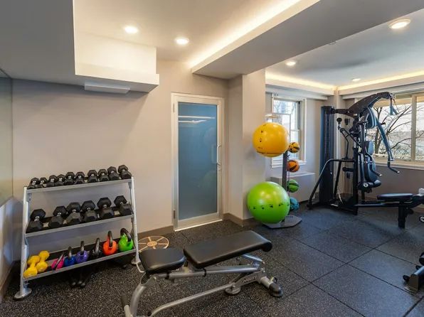 2621 Palisade Avenue image 19 of 22